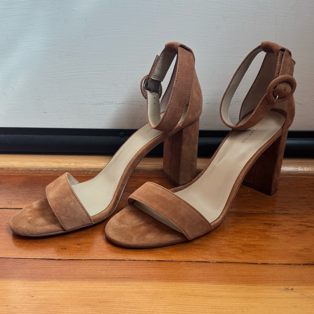 Tan Block Heel Sandals with Ankle Strap EUC